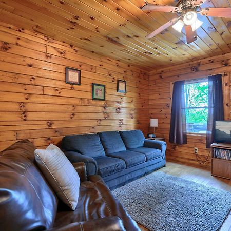 Blue Rose Cabins - Pine Ridge Cabin Logan Ngoại thất bức ảnh