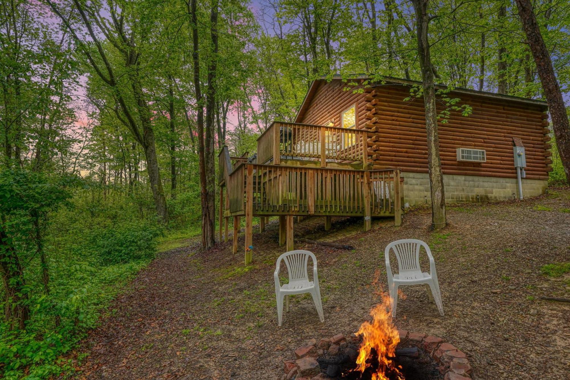 Blue Rose Cabins - Pine Ridge Cabin Logan Ngoại thất bức ảnh